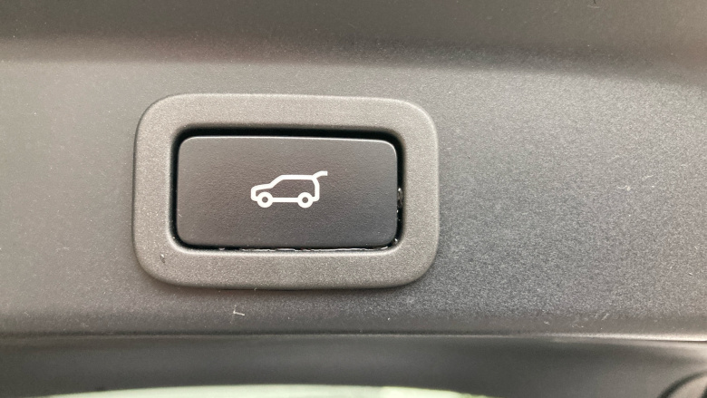 Jaguar F-Pace 2.0 P400e R-Dynamic SE 5dr Auto AWD Estate